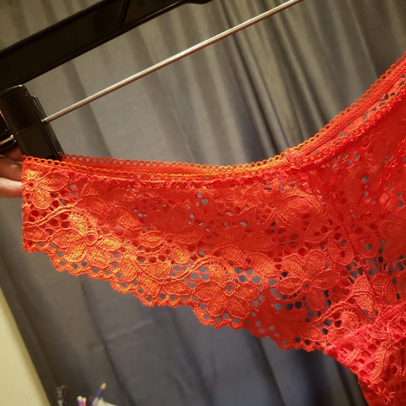 Red Teddy - Picture 6 of 8